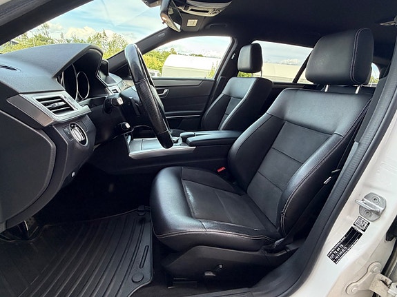 Mercedes-Benz E220 7 of 17