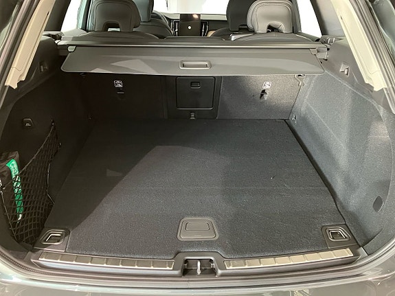 Volvo XC60 6 of 13