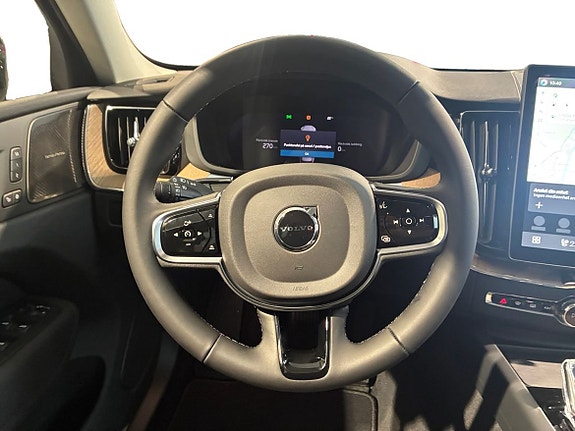Volvo XC60 9 of 11