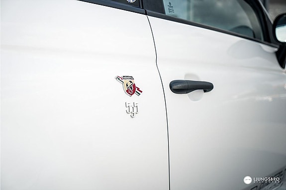 Abarth 595 4 of 21