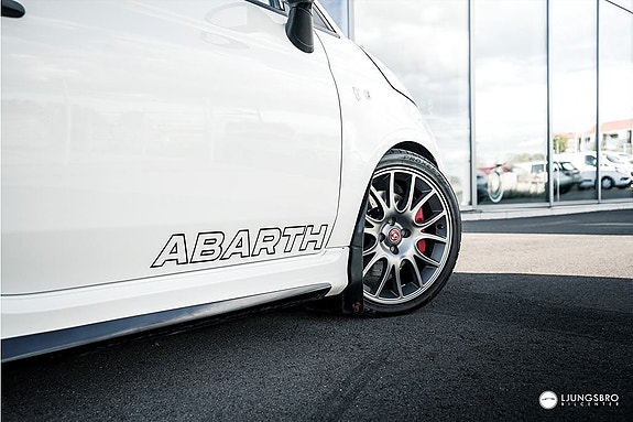 Abarth 595 3 of 21