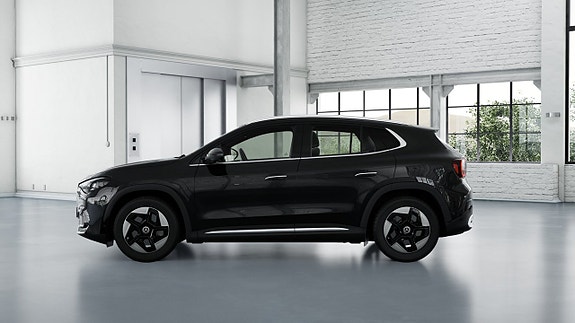 Mercedes-Benz GLA250 6 of 16