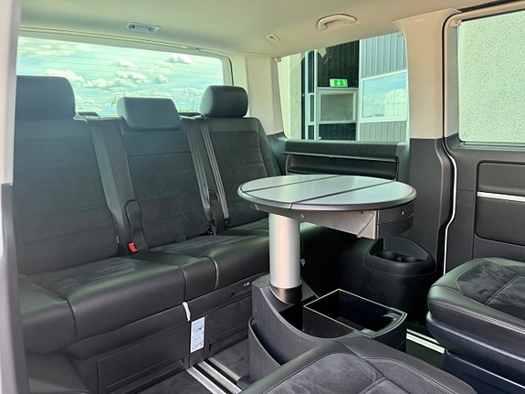 Volkswagen Multivan 13 of 20