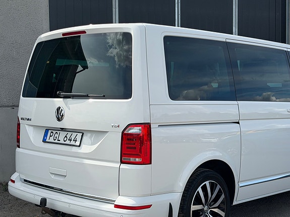Volkswagen Multivan 6 of 20