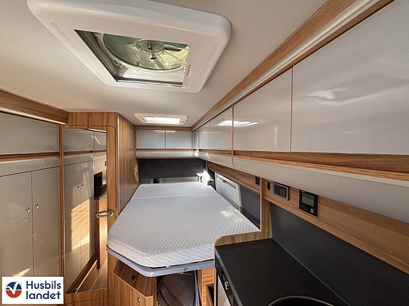 Kabe AFFINITY CAMPER VAN/4 BÄDDAR-VECKANS HUSBIL! 9 of 20