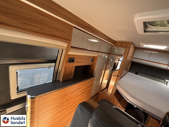Kabe AFFINITY CAMPER VAN/4 BÄDDAR-VECKANS HUSBIL! 10 of 20