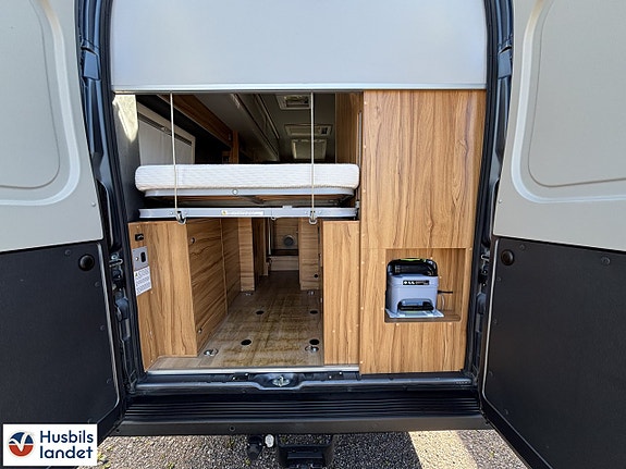 Kabe AFFINITY CAMPER VAN/4 BÄDDAR-VECKANS HUSBIL! 19 of 20