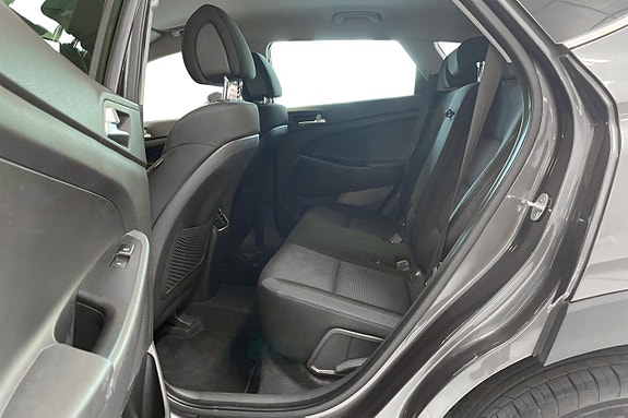 Hyundai Tucson 15 of 30