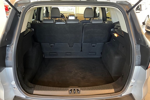 Ford Kuga 26 of 28