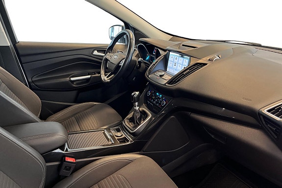 Ford Kuga 23 of 28