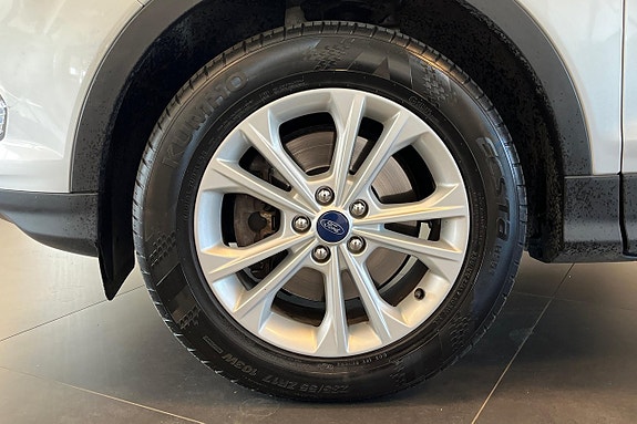 Ford Kuga 11 of 28