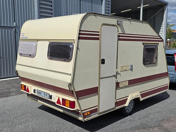 RC Caravan T 360 3 of 9