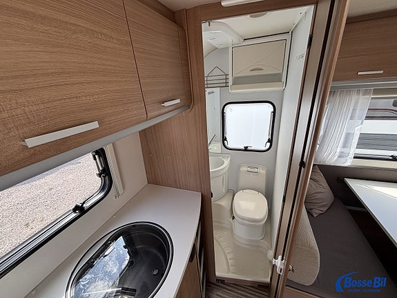Adria AVIVA 482 LH 10 of 21