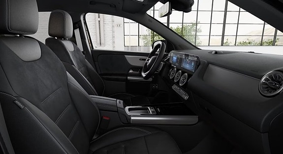 Mercedes-Benz GLA250 e 2 of 2