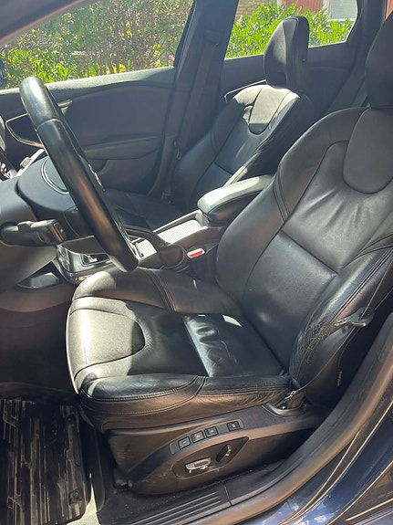 Volvo V40 11 of 14