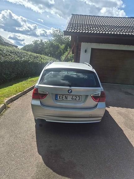 BMW 325i 5 of 9
