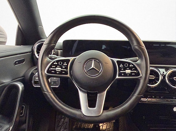 Mercedes-Benz CLA200 d 12 of 30