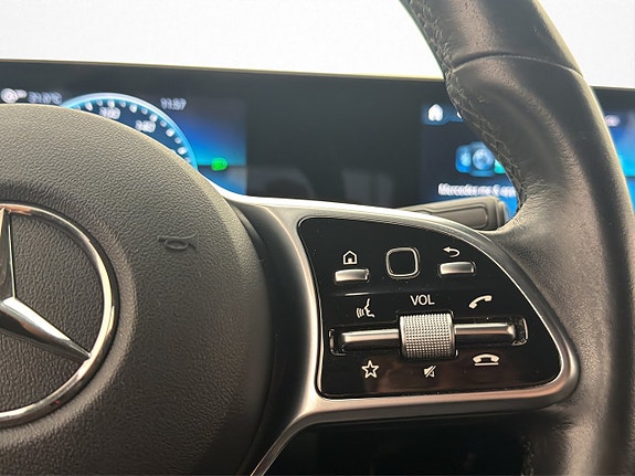 Mercedes-Benz CLA200 d 15 of 30