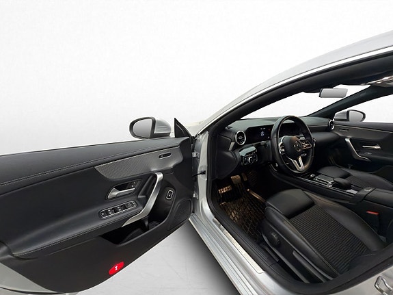Mercedes-Benz CLA200 d 10 of 30