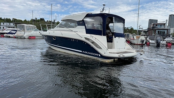 Aquador 28 HT 2008 Mercruiser 4,2 QSD 2008 606 tim! 2 of 23