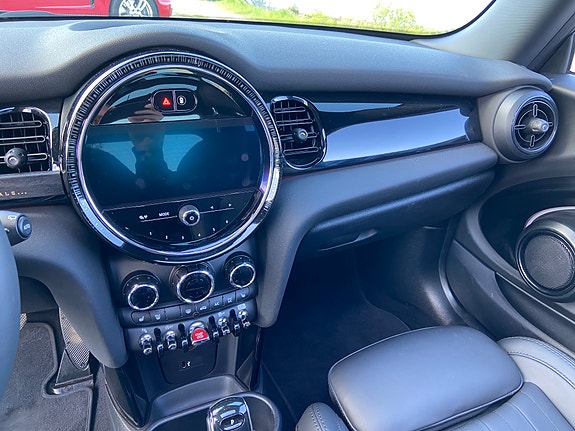 MINI Cooper S 8 of 8