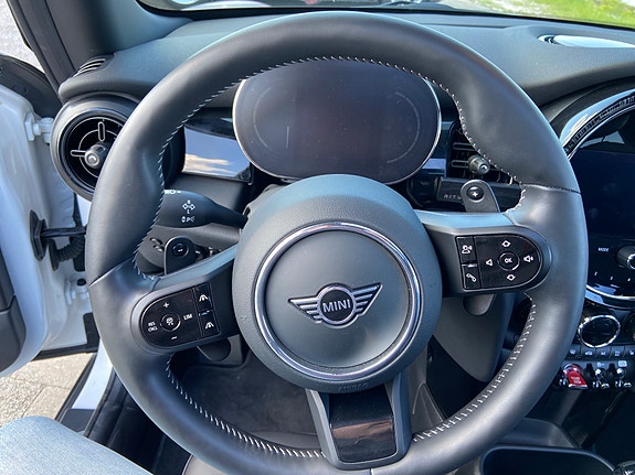 MINI Cooper S 7 of 8