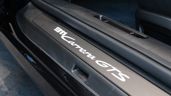 Porsche 911 9 of 11