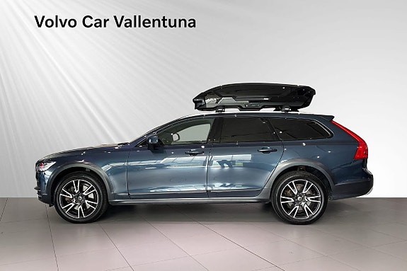 Volvo V90 Cross Country 3 of 24