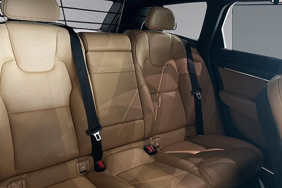 Volvo V90 Cross Country 11 of 24
