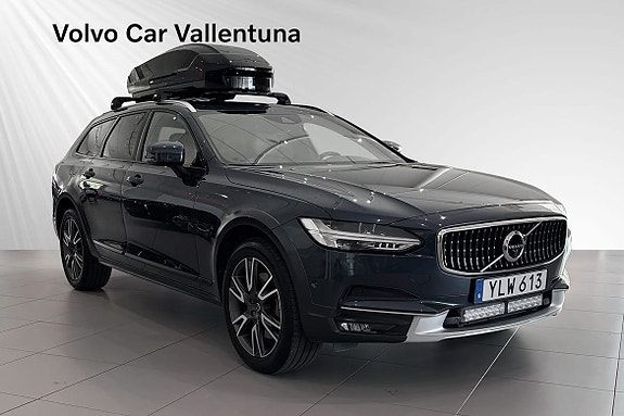 Volvo V90 Cross Country 6 of 24