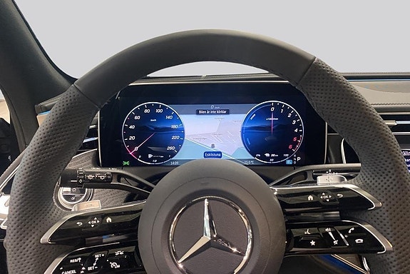 Mercedes-Benz E300 de 10 of 16