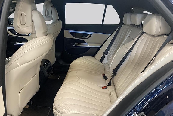Mercedes-Benz E300 de 9 of 16