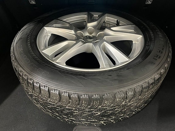 Volvo XC60 13 of 24