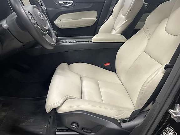 Volvo XC60 6 of 24