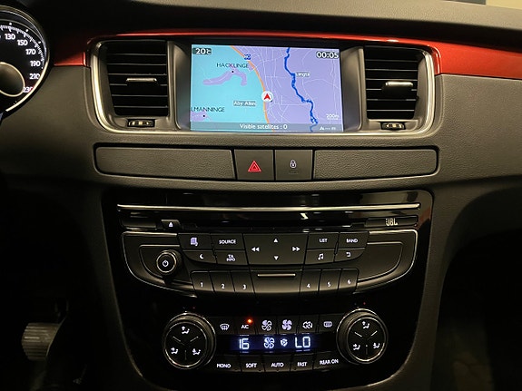 Peugeot 508 RXH 14 of 18
