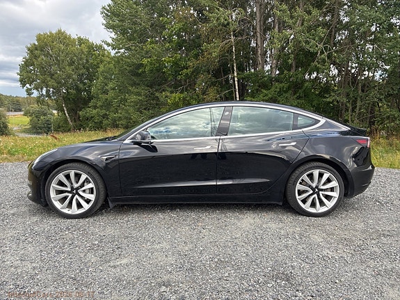 Tesla Model 3 8 of 25