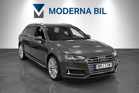 Audi S4 8 of 26