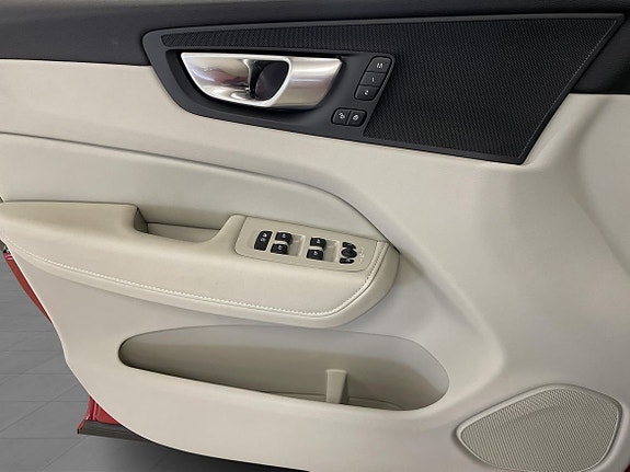 Volvo XC60 13 of 27