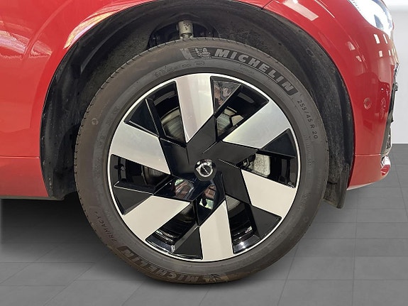 Volvo XC60 9 of 27