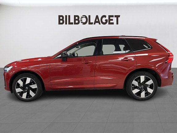 Volvo XC60 2 of 27