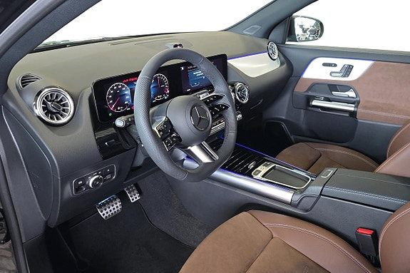 Mercedes-Benz GLA250 e 6 of 13