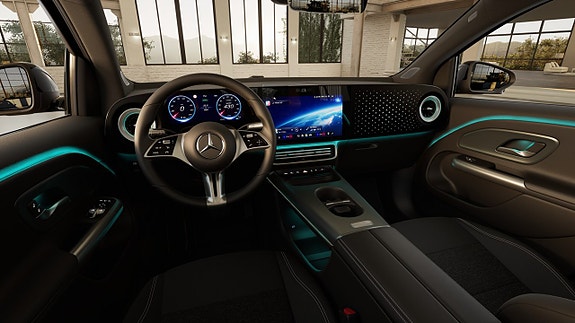 Mercedes-Benz GLA35 10 of 16
