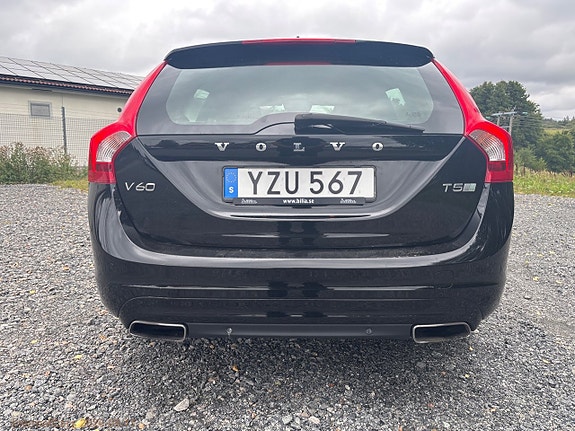 Volvo V60 6 of 25