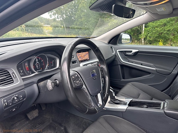 Volvo V60 15 of 25