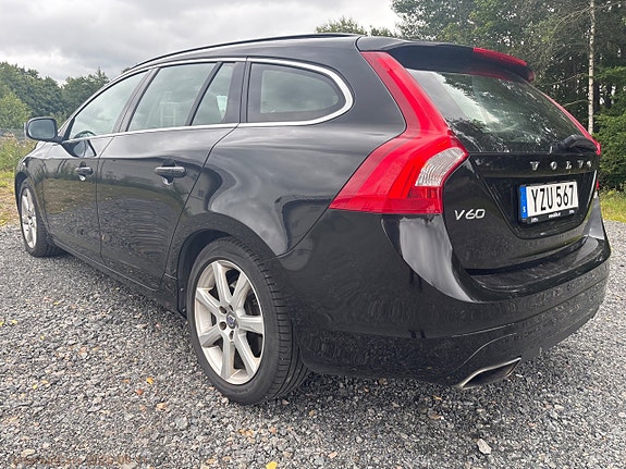 Volvo V60 7 of 25