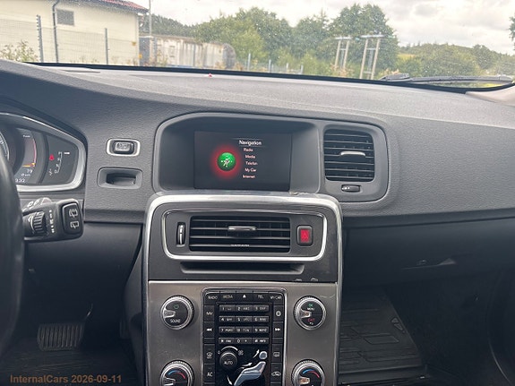 Volvo V60 11 of 25