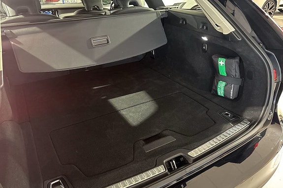 Volvo V90 16 of 16