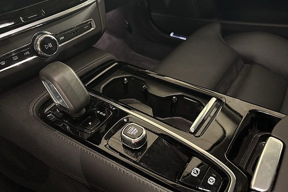 Volvo V90 13 of 16