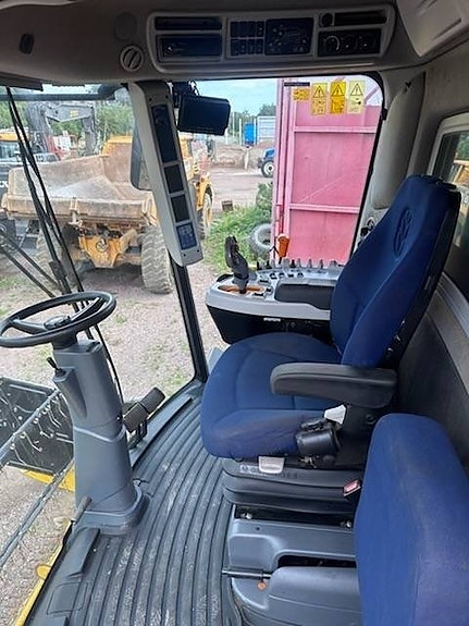 New Holland TC 4.90 12 of 12