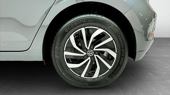 Volkswagen Polo 6 of 13